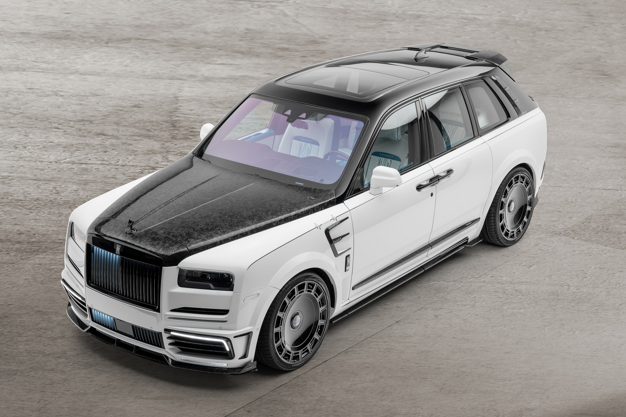 Rolls-Royce Cullinan Black Badge MANSORY Pulse Edition